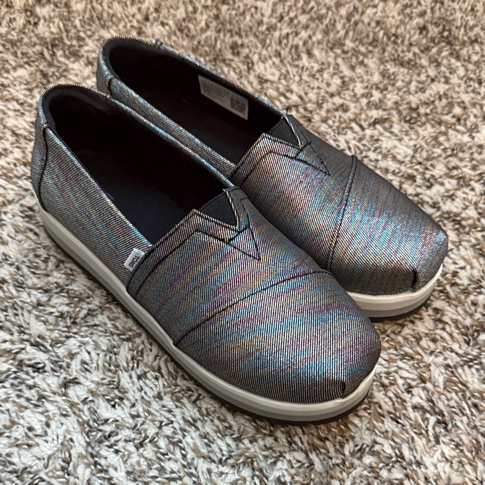Toms Iridescent Slip-On Shoes KIDS 3.5
